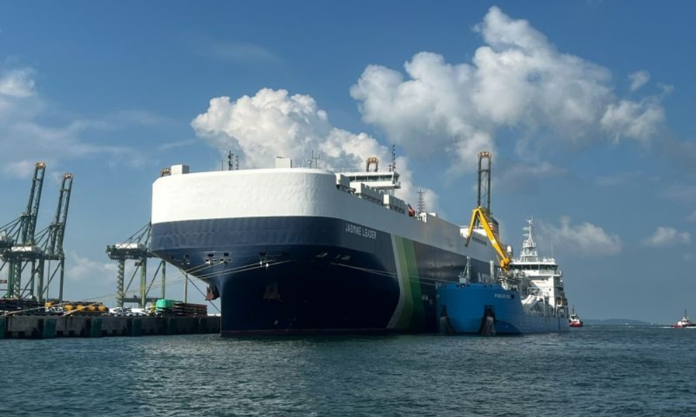 Southeast Asia’s first SIMOPS LNG bunkering of PCTC conducted in Singapore 28 post 56974