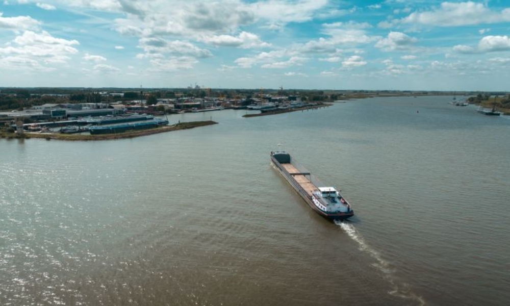 FPS inland boxship completes last voyage on diesel engine, set for hydrogen conversion 28 post 56975