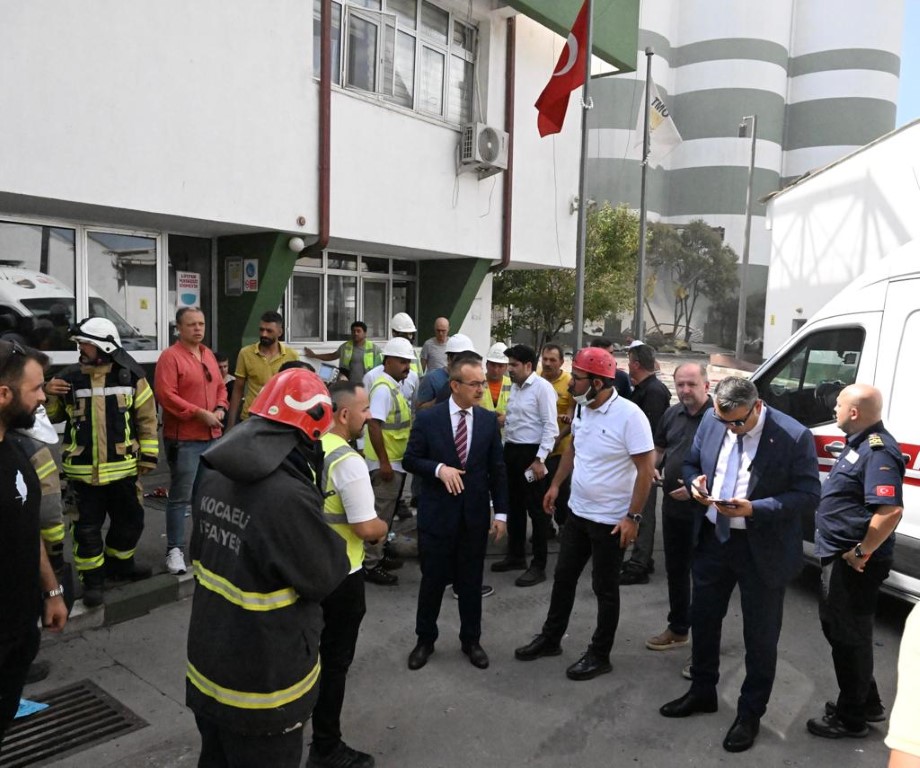 Blast hits grain silos at Turkey’s Derince port, injuring at least 12 people 28 Blast hits grain silos at Turkey’s Derince port, injuring at least 12 people