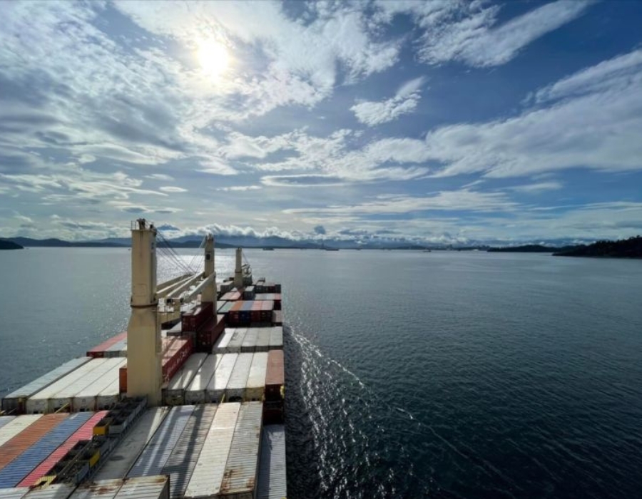 Maersk Oil Trading completes first biofuel bunker delivery to boxship in Mediterranean 26 116 1