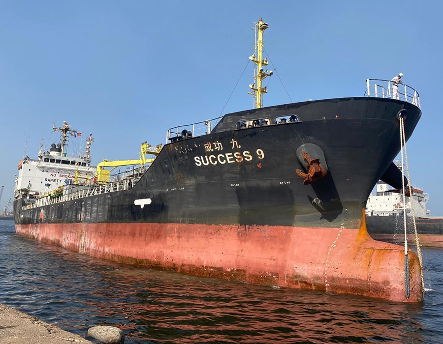 Breaking: Singapore-registered oil tanker “Success 9” located, crew safe 26 1681578920630