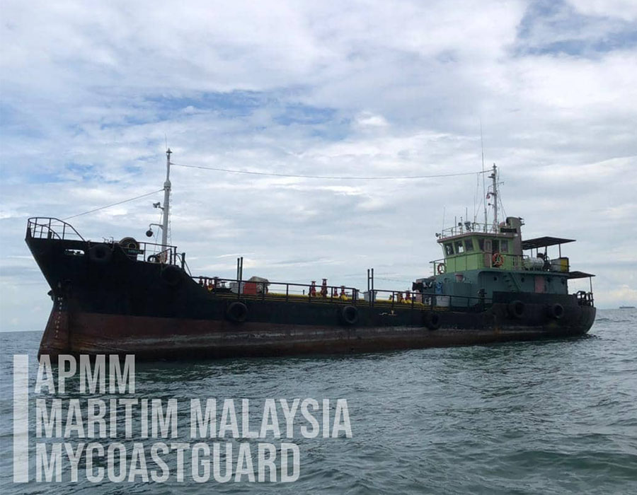 Malaysia: MMEA arrest two oil tankers at East Johor 28 237291994 4219590784799471 4068003879787994815 n