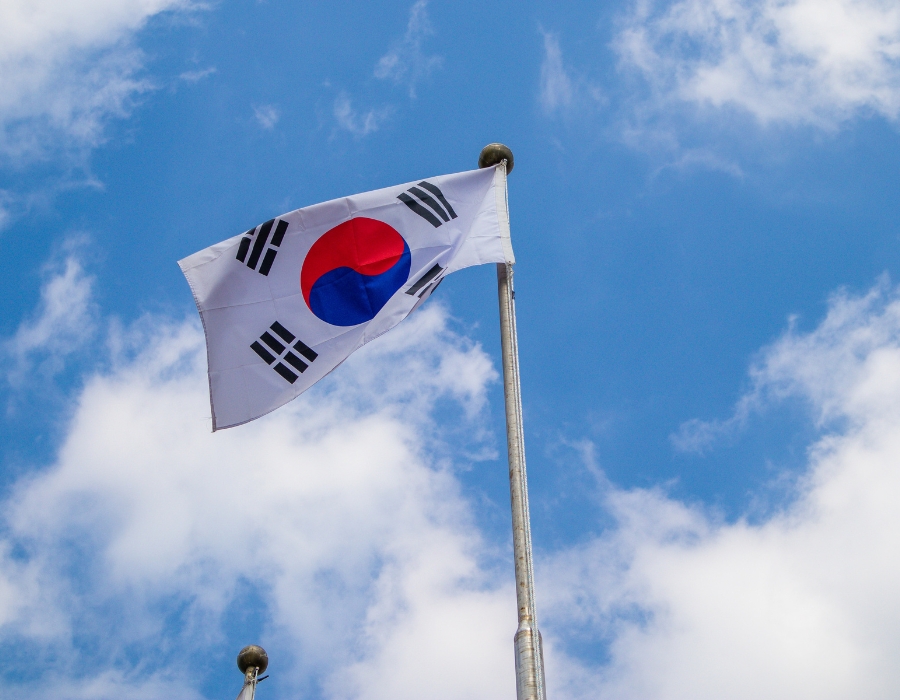 Hyundai Oilbank gives up to 120 months in bonuses to employees 28 Korea flag