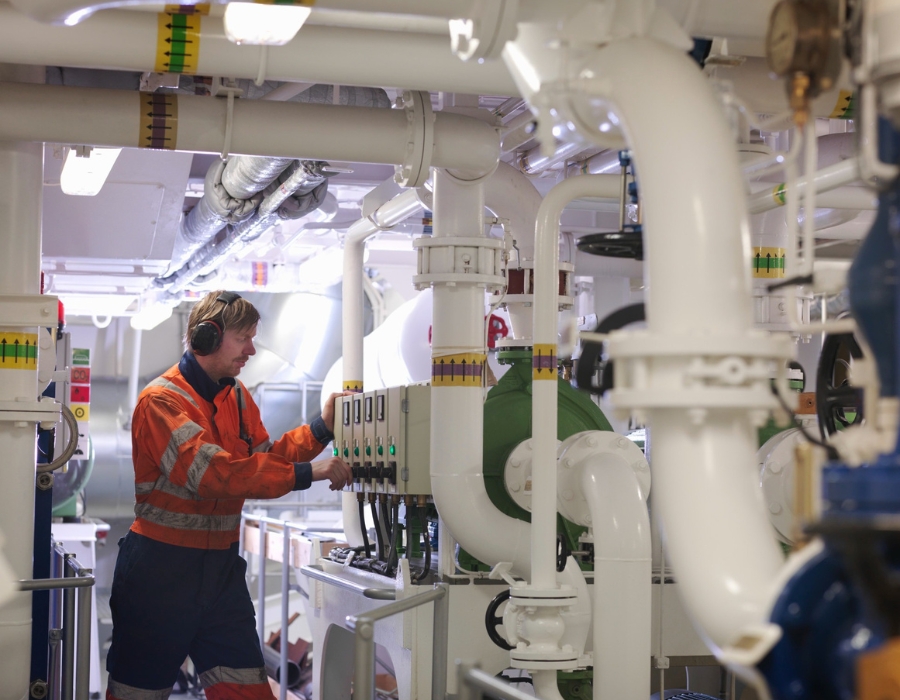 Imperial and Rivertrace develop viscosity metre to measure heavy fuel oil quality 26 245 1