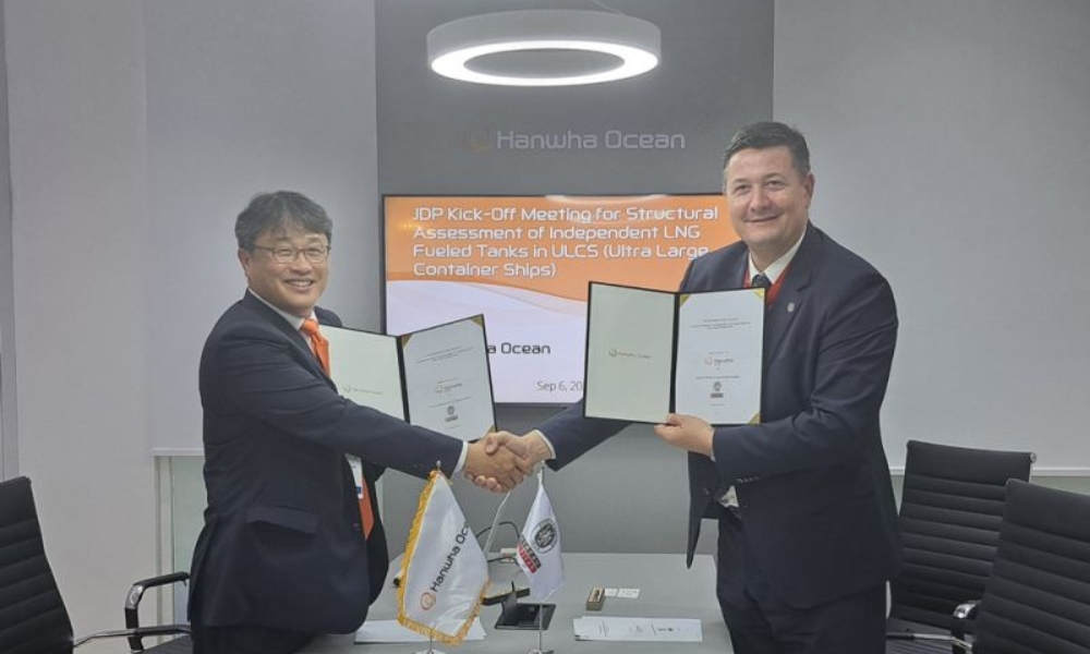 BV, Hanwha Ocean to develop assessment of independent LNG bunker fuel tanks for ULCs