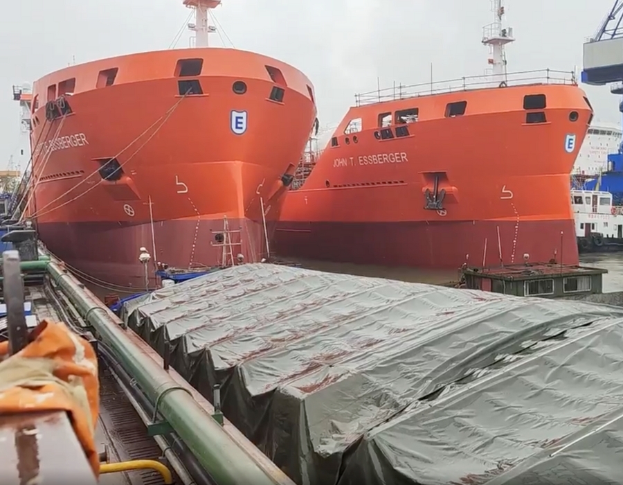 E&S Tankers launches second LNG dual fuel chemical tanker “John T. Essberger” 28 E&S Tankers launches second LNG dual fuel chemical tanker “John T. Essberger”