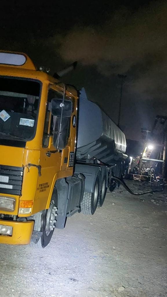 Malaysia: MMEA seizes vessel and arrest five men for illegal subsidised diesel transfer 28 363359360 670012365152492 7371927275023252436 n