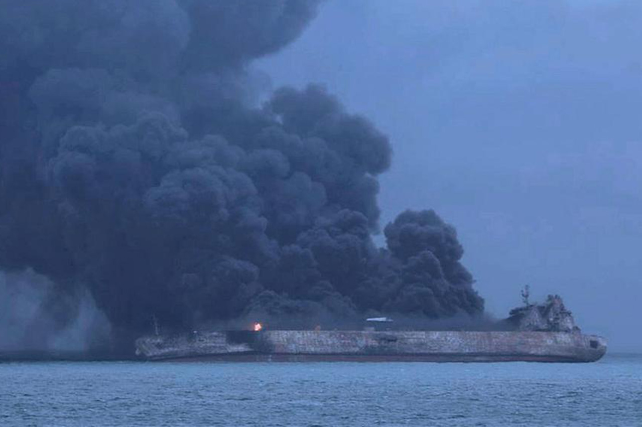 Update: Explosion on stricken NITC oil tanker 28 5a56cce5dfde7 1515637989