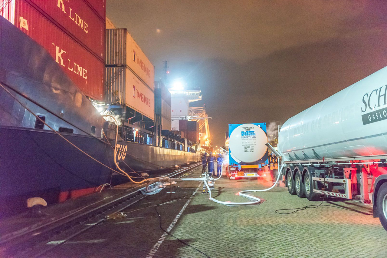 Bunker sales at Rotterdam fell 1.9% in 2017 26 5a8bcbfa4892f 1519111162