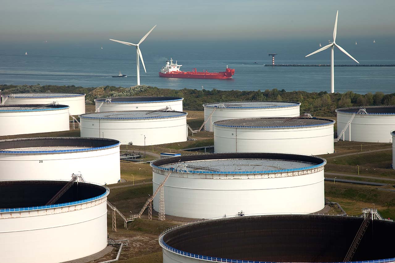 Rotterdam: Q3 bunker sales down 7.9% to 2.3 million m3 on year 26 5c0de68b893c0 1544414859