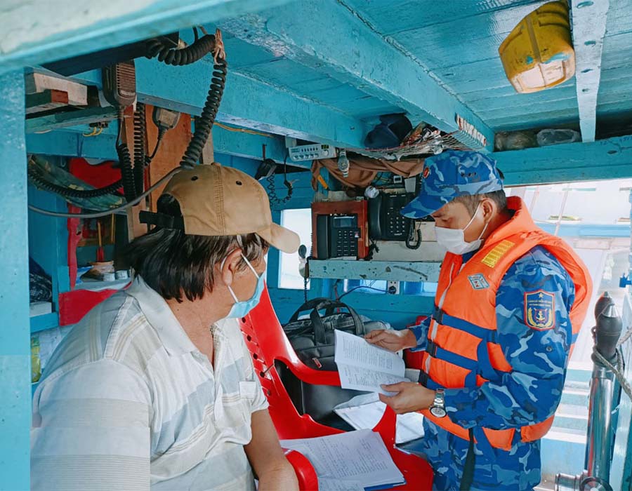 Vietnam: “TG 92267 TS” arrested over 50,000 litres of unknown origin diesel oil 28 762b410bfc15314b6804