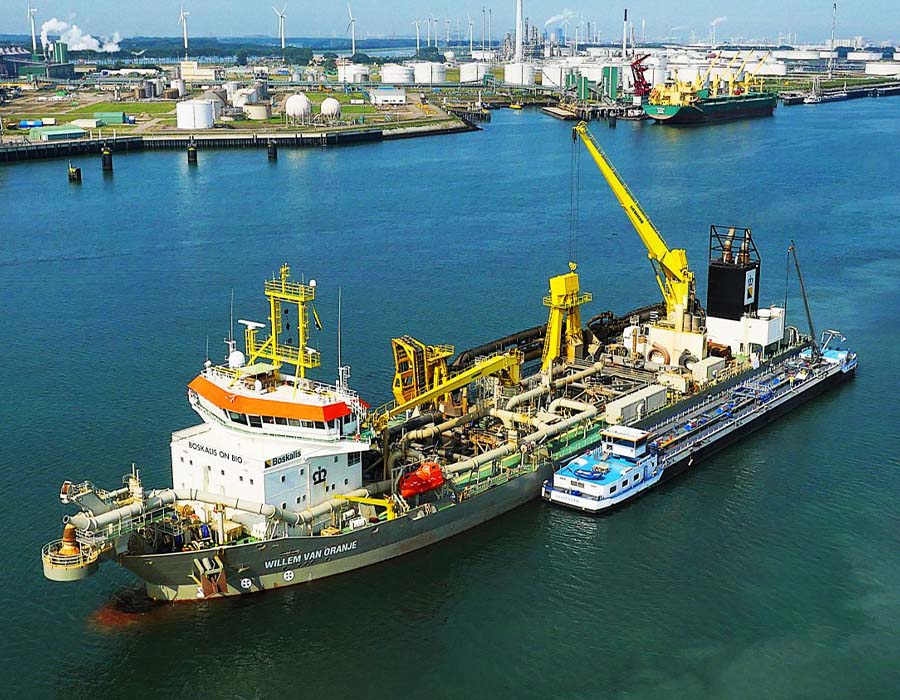 Boskalis takes delivery of largest bio fuel consignment to support upcoming dredging projects
