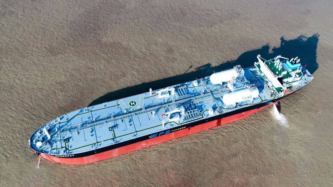 China: CSSC delivers world’s first LNG dual-fuel 158,000 dwt Suezmax tanker