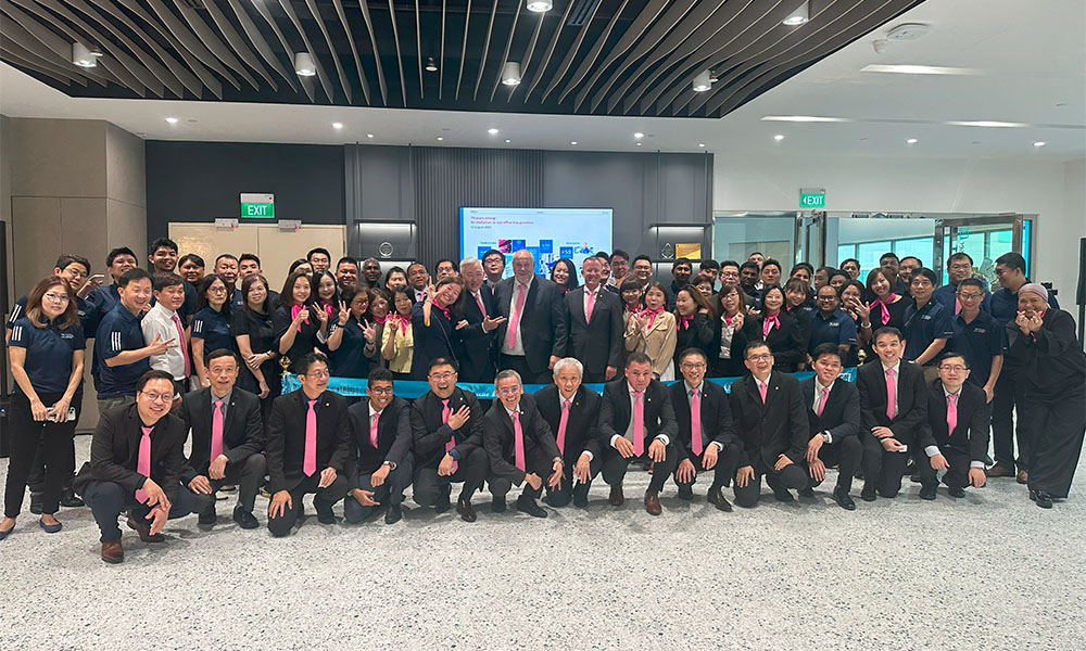 Endress+Hauser top management, staff celebrate the inauguration of refurbished modern Singapore workspace 28 EH office opening main photo