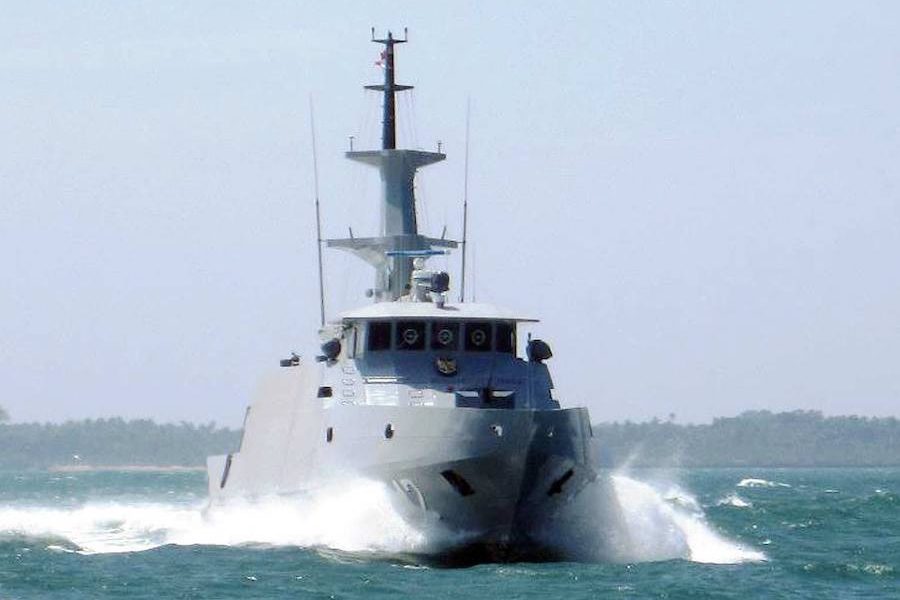 Indonesian Navy KRI Kujang 642