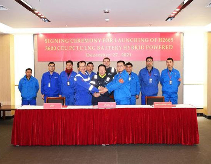 UECC celebrates launch of third and final advanced dual-fuel LNG battery hybrid PCTC 26 Jiangnan Shipyard personnel at the offical launch ceremony for UECCs third newbuild dual fuel battery hybrid PCTC