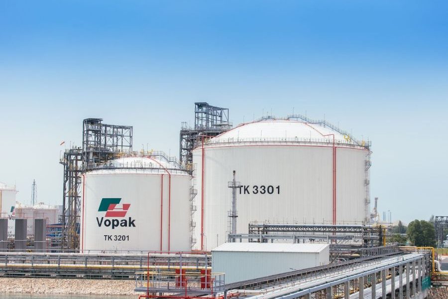 ENGINE East of Suez Bunker Fuel Availability Outlook Manifold Times