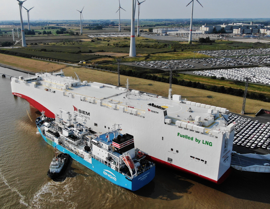Niedersachsen Ports Port of Emden LNG Ship to ship bunkering