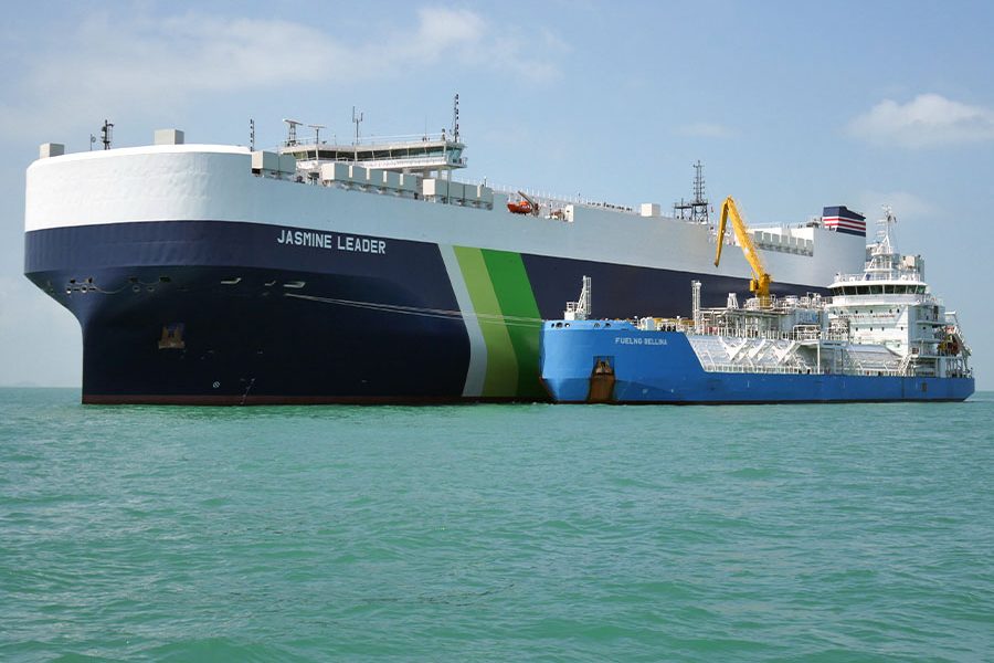 P1350936