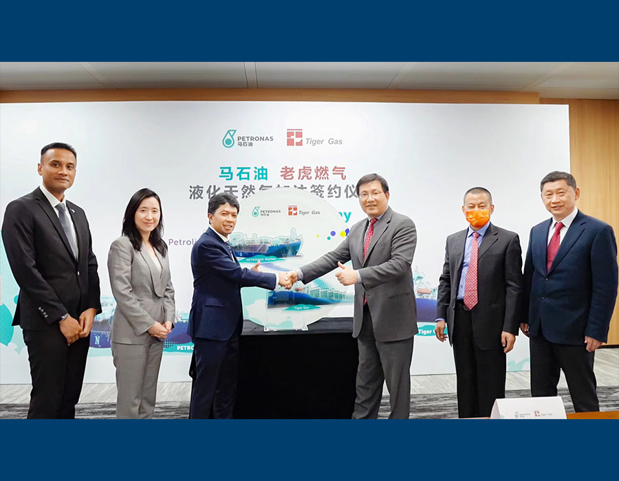 PETRONAS Cooperates with TIGER GAS in LNG Bunkering Business