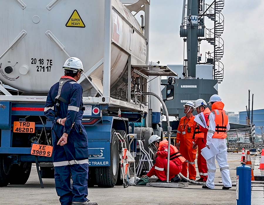 Pavilion Energy LNG bunkering operations