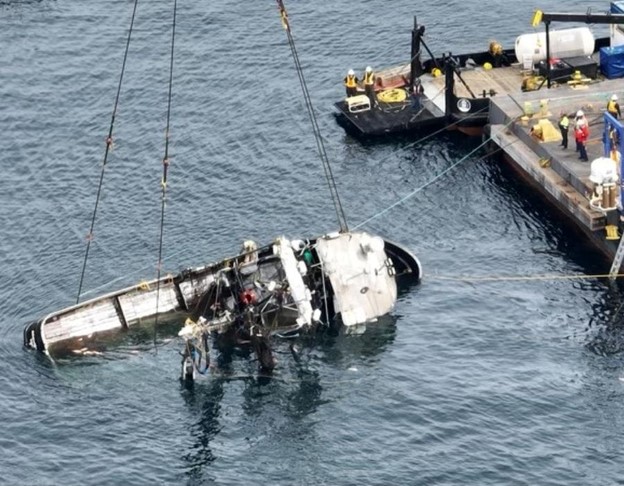US Coast Guard: Fishing vessel “Aleutian Isle” recovered, debunkered and on salvage barge 26 Picture98