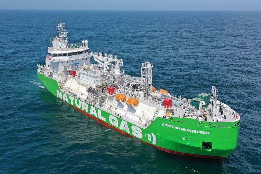 Russias first LNG bunkering vessel