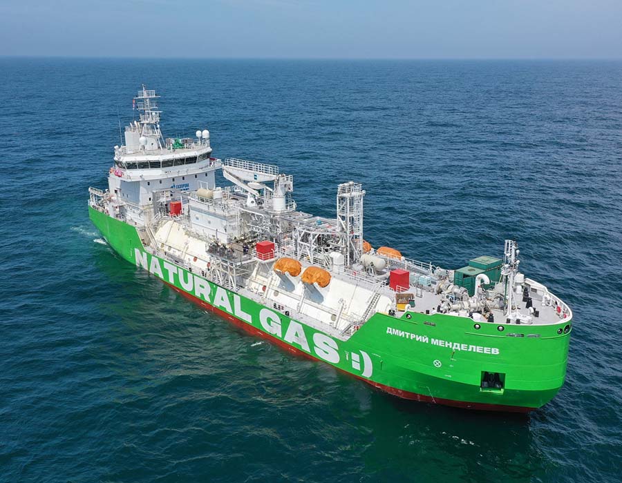 Russias first LNG bunkering vessel