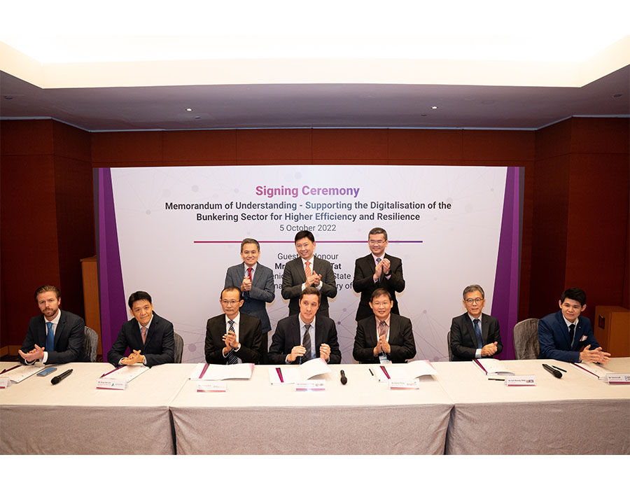 SIBCON 2022: SGTraDex enters MOU with six bunkering sector tech providers 26 SGTD MOU Group Photo