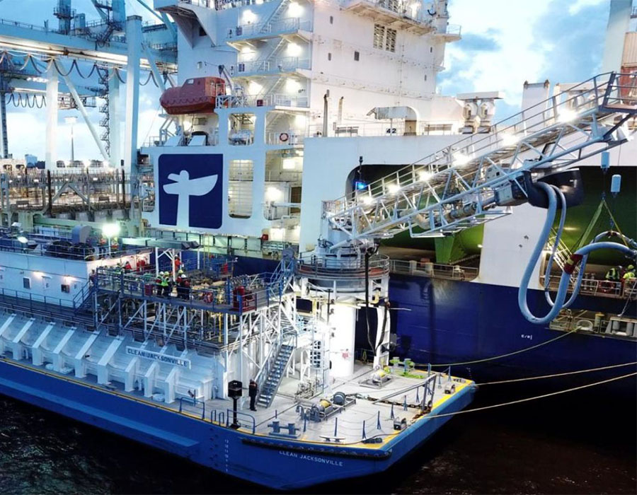 North America’s first LNG bunker barge “Clean Jacksonville” completes 300th bunkering op 26 TOTE Maritime 300th LNG bunkering