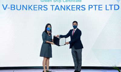 V Bunkers green ship