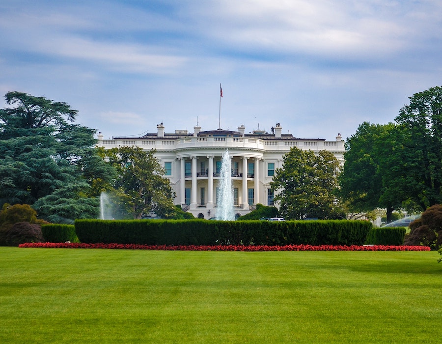 U.S. sanctions four shipping companies for transporting Venezuelan oil 26 david everett strickler igCBFrMd11I unsplash