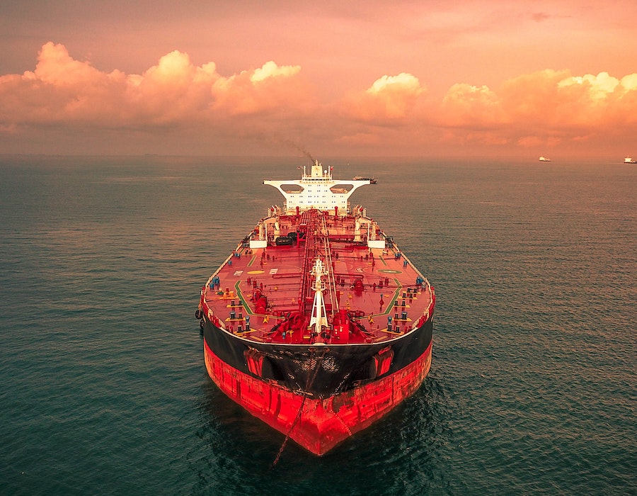 FOBAS: Classification of Marine Fuels through BDN’s to Assess Emission Factor for IMO DCS & EU MRV Verification 26 fredrick filix U9 pRASawlc unsplash