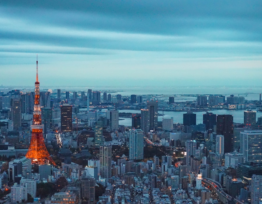 Japan: Anchor Ship Partners launch USD 5.6 billion fund to build LNG powered fleet 26 louie martinez IocJwyqRv3M unsplash