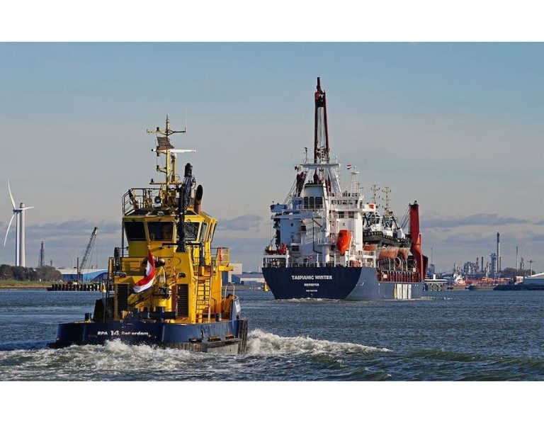 Port of Rotterdam: LNG bunkering ops up in 2019, to introduce bunker ...