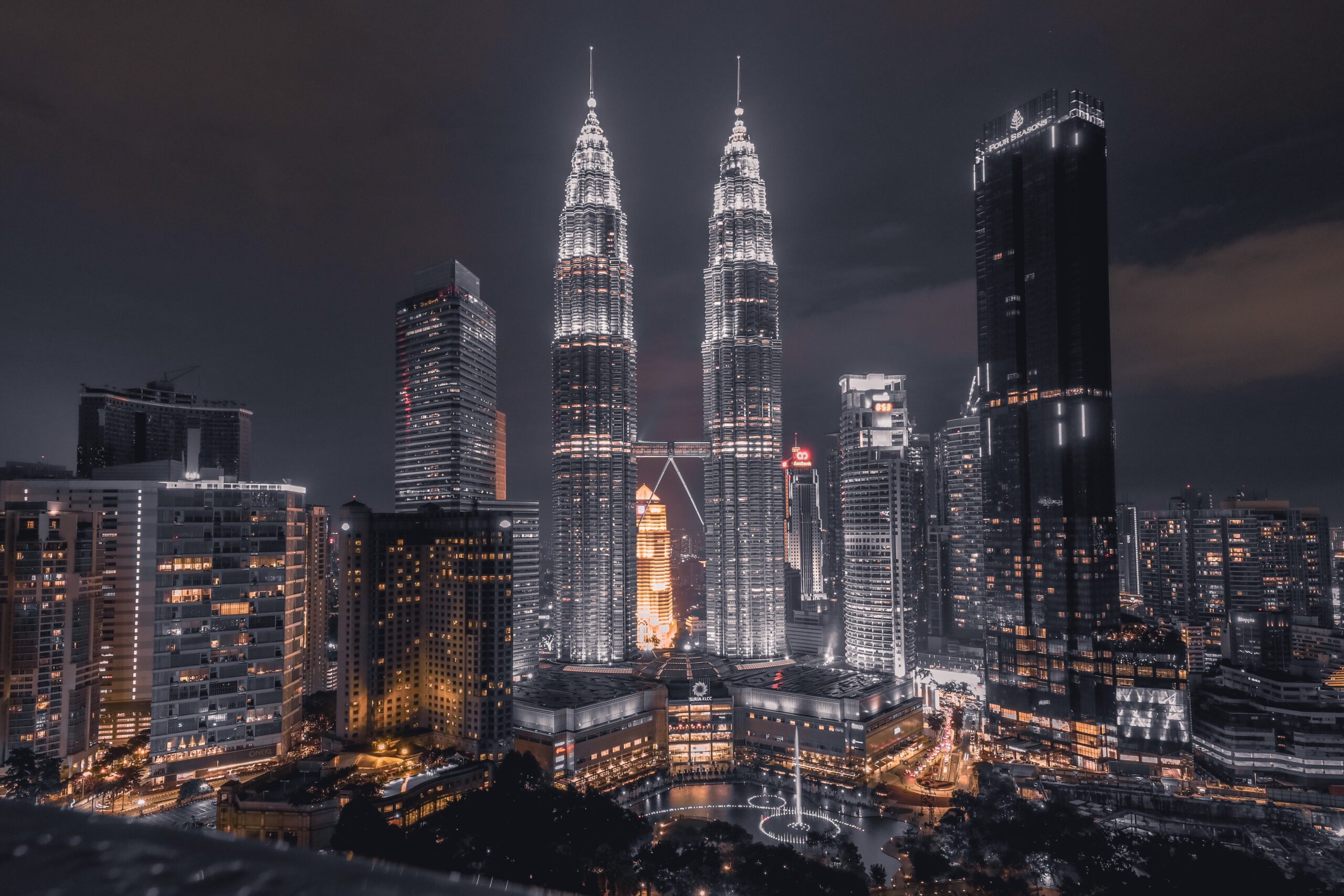 pexels umar mukhtar 1538177 scaled