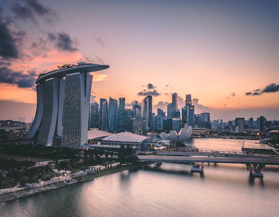 PwC publishes ‘investment opportunity’ for Singapore independent bunker fuel supplier 26 swapnil bapat sJ7pYyJFyuA unsplash