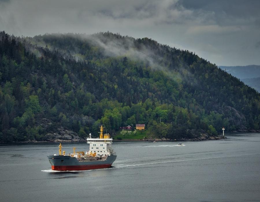 ICS proposal to IMO: Global CO2 reduction fund to reward ‘first movers’ using low emission fuels 26 unnamed file.ICS