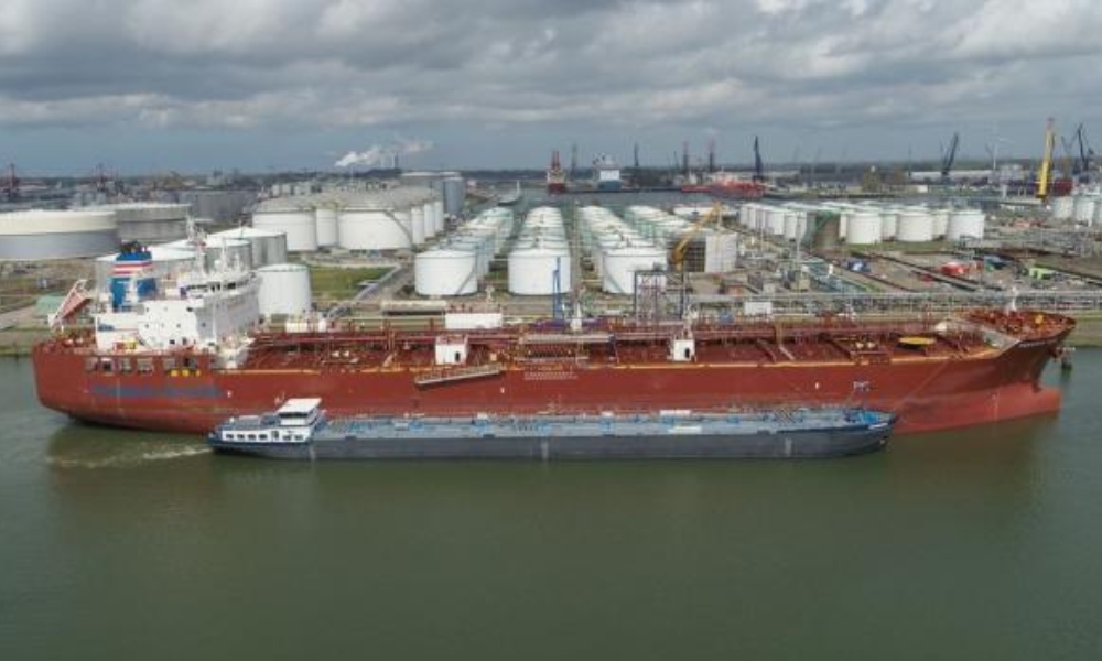 Rotterdam introduces port fee reduction for ships bunkering sustainable marine fuels 26 263