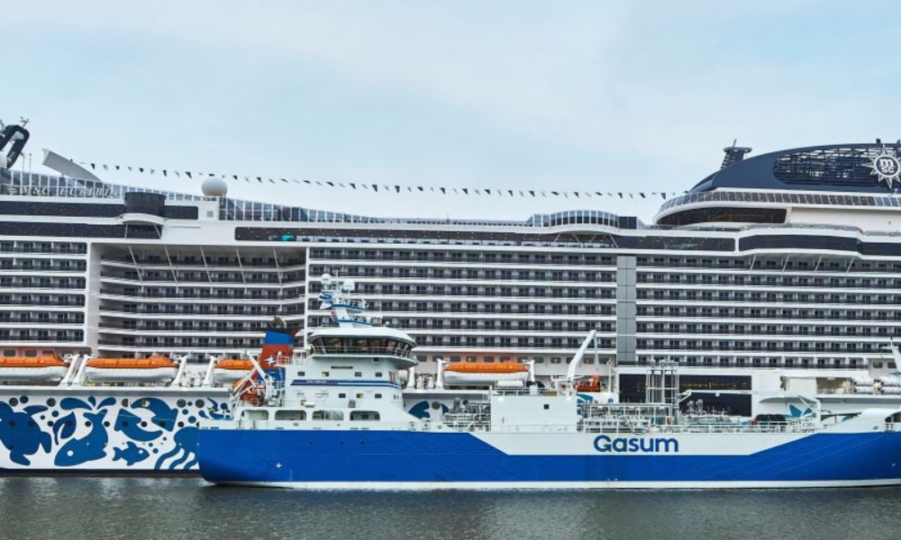 Gasum completes first ship-to-ship LNG bunkering op of cruise vessel in Hamburg 26 267 1