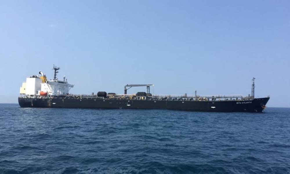 Glander teams up with Cepsa for biofuel bunkering operation of asphalt tanker 26 286