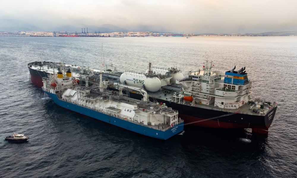 Peninsula supplies LNG bunker fuel to EPS crude oil tanker “Starway” 26 Peninsula supplies LNG bunker fuel to EPS crude oil tanker “Starway”
