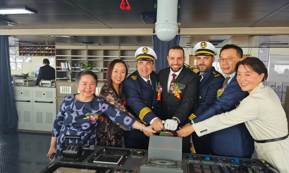 China: Jiangsu New Yangzi Shipbuilding delivers third LNG dual-fuel boxship to ZIM