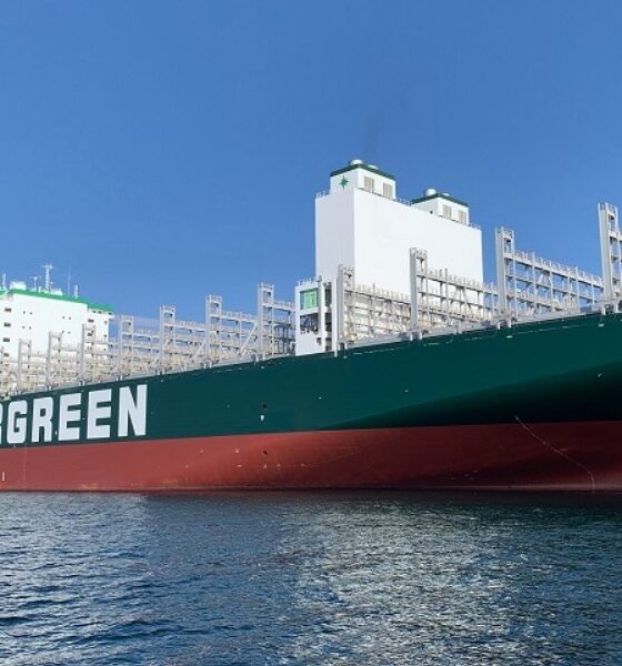 RESIZED Evergreen ship