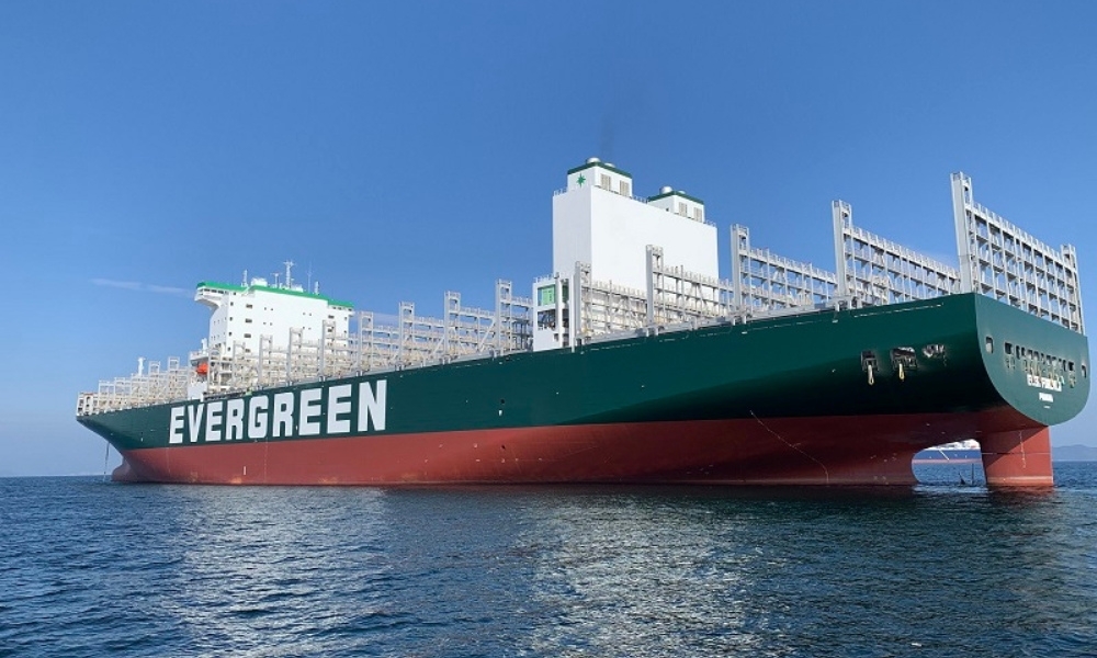 RESIZED Evergreen ship