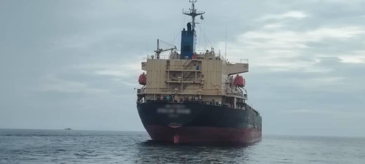 Malaysia: MMEA detains another bulk carrier for illegally anchoring 