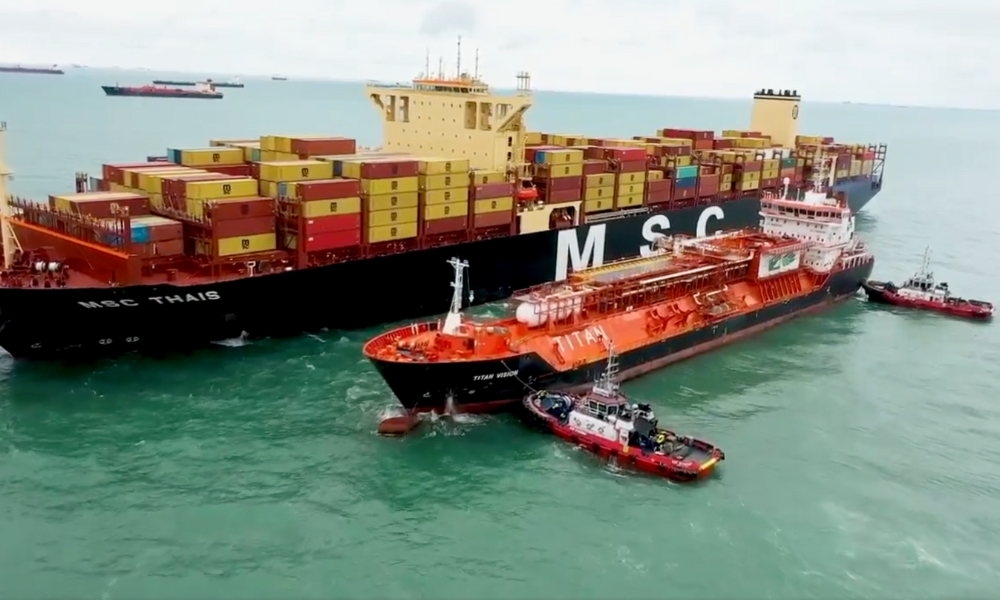 KPI OceanConnect, Petronas deliver LNG bunker fuel to “MSC Thais” in Malaysia 26 KPI OceanConnect, Petronas deliver LNG bunker fuel to “MSC Thais” in Malaysia