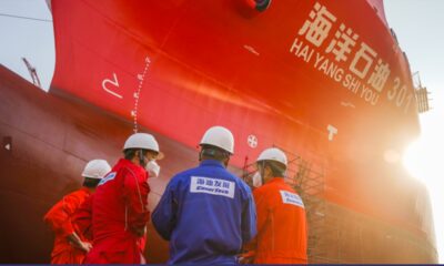 China: Converted LNG bunkering vessel “Hai Yang Shi You 301” completes 10 refuelling ops