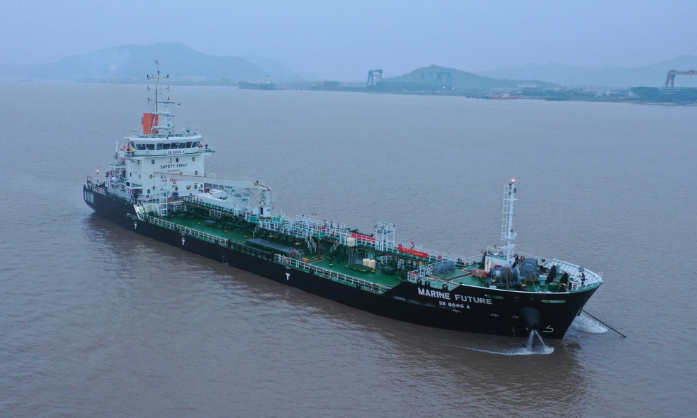 Singapore: Vitol Bunkers takes delivery of specialised biofuel bunker barge “Marine Future”