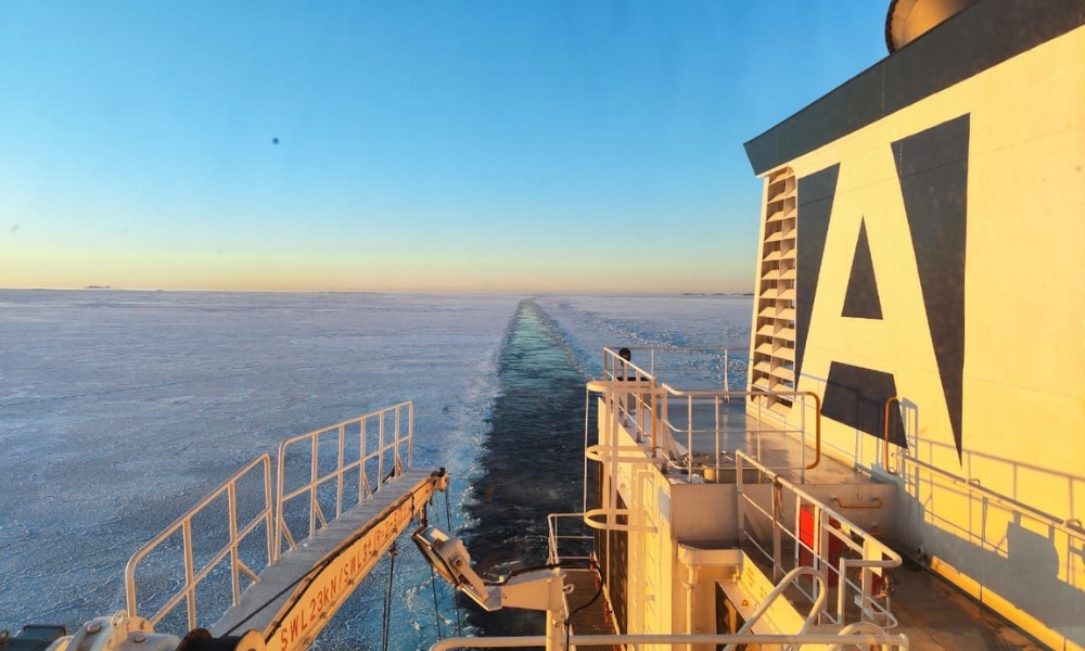 Avenir LNG, Eni ink multi-year charter for LNG bunker vessel “Avenir Aspiration” 26 Avenir LNG orders two 20,000cbm LNG bunker and supply vessels from CIMC SOE
